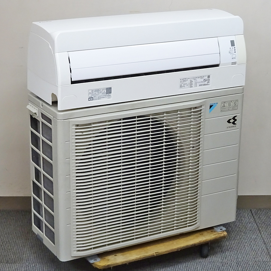 DIAKIN【S40WTCXP-W】ダイキン ストリーマ空気清浄 自動内部クリーン フィルター自動掃除 エアコン おもに14畳用 単相200V 2019年製 中古品の画像1