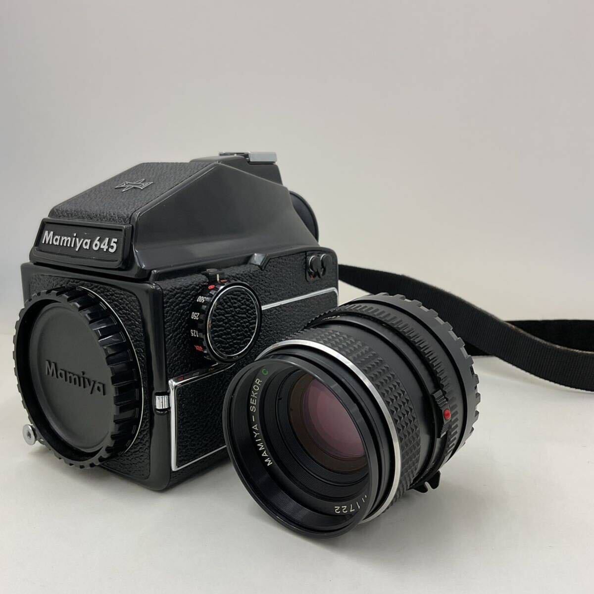 3188 Mamiya マミヤ M645 中判 フィルムカメラ ボディブラックカラー レンズ SEKOR 1:2.8 f=80mmの画像1