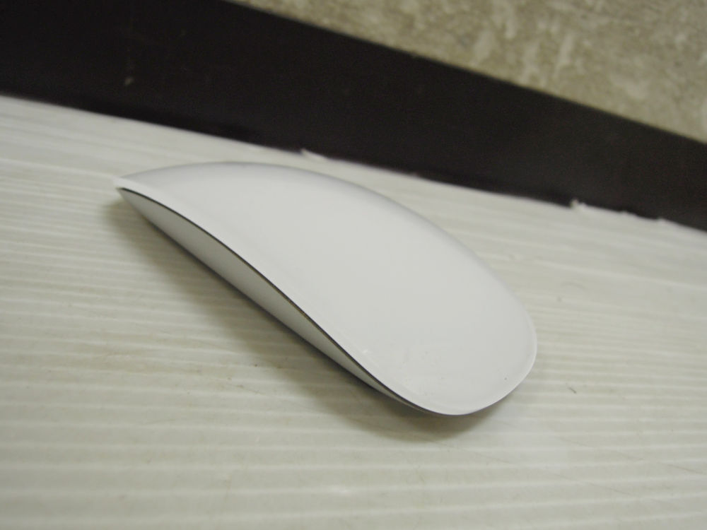 3974) Apple Magic Mouse2 A1657 マジックマウス2 の画像2