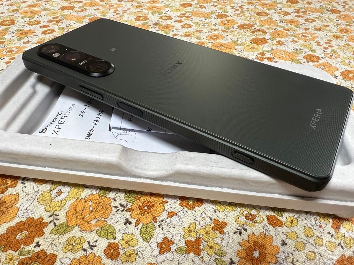 美品　 Xperia 1 V 16GB/512GB 国内版　simフリー　XQ-DQ44