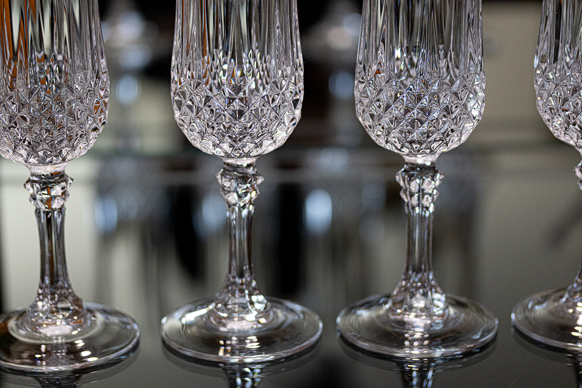 フランス クリスタル グラス ロンシャン フルート シャンパングラス 4脚セット 酒 バーグラス ビンテージ ガラス 花瓶 ベースの画像3