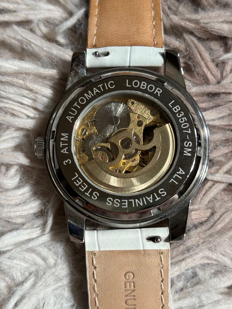 【美品】loborロバー 腕時計40mm自動巻きベルトホワイト文字盤シルバースケルトン部分ゴールド スケルトン