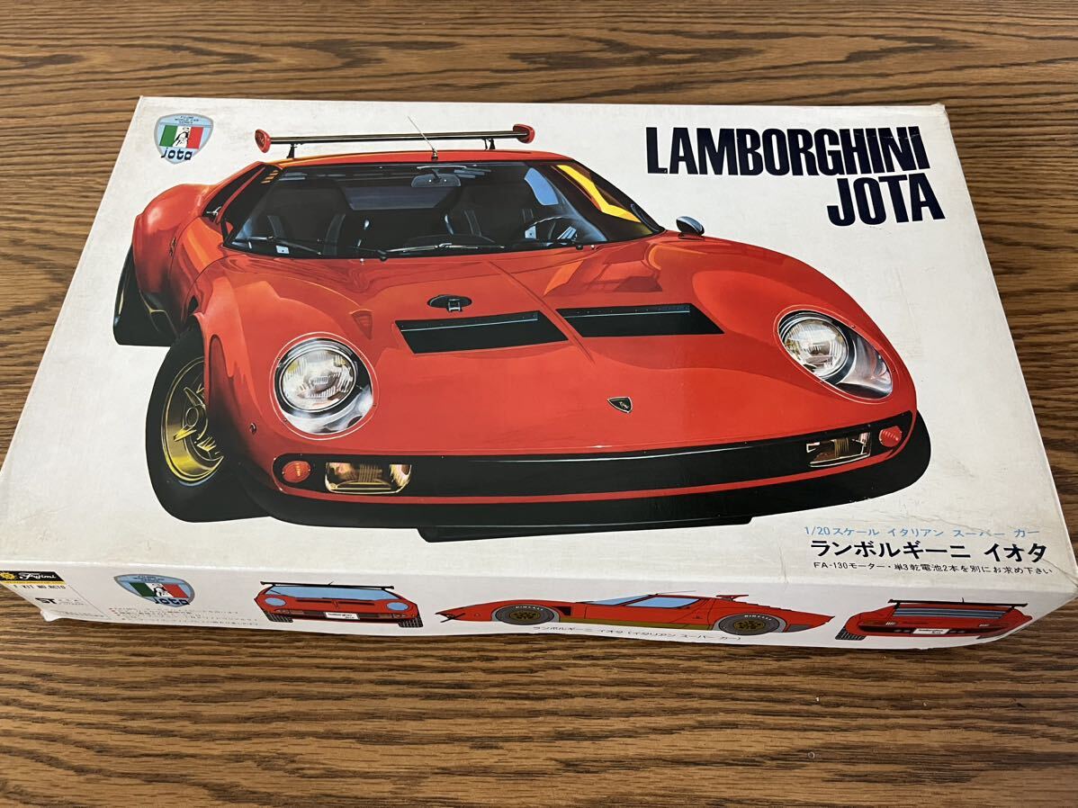 【未組立】ランボルギーニ イオタ LOMBORGHINI JOTA FUJIMI 1/20プラモデル _画像1