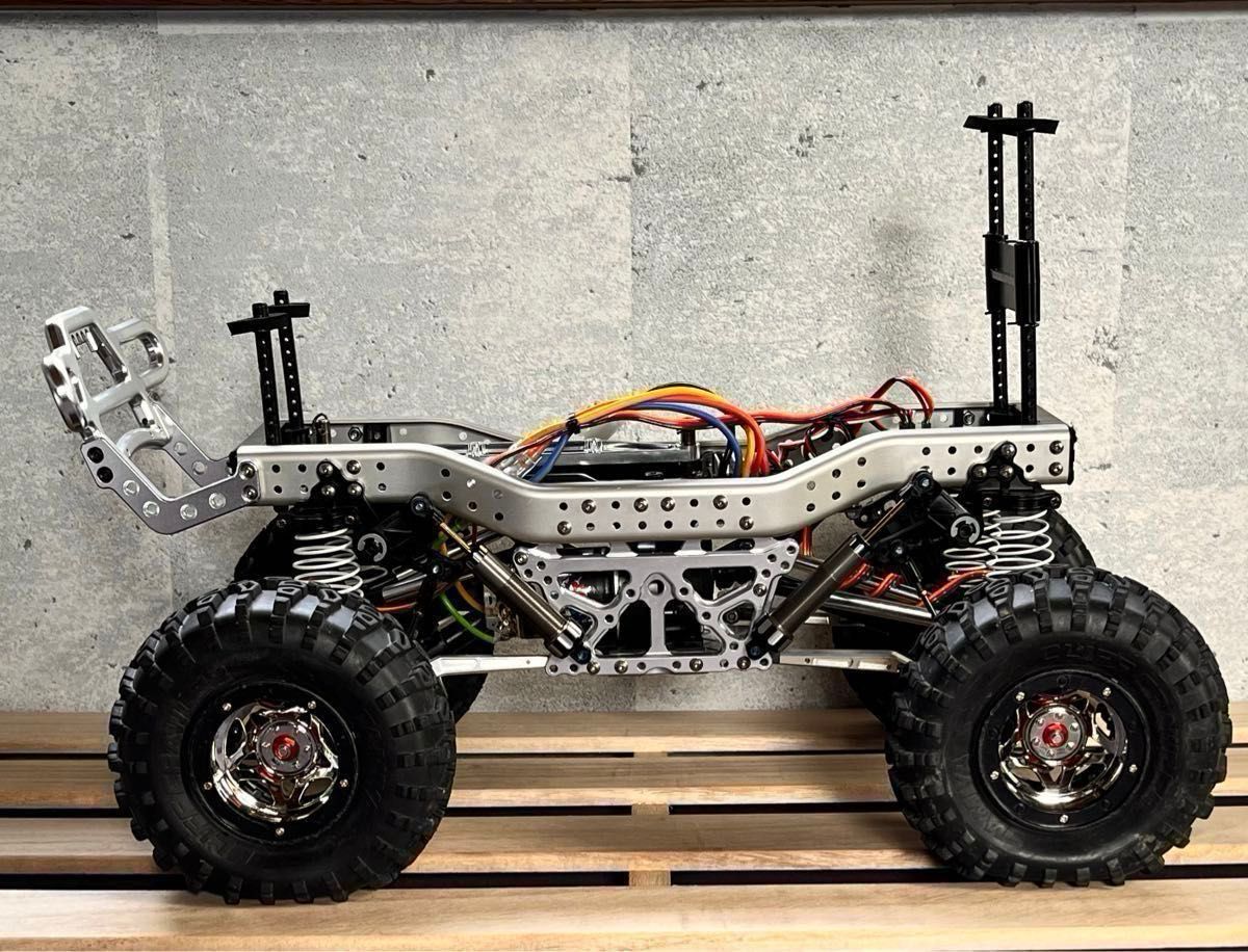 TAMIYA タミヤ CR-01 1973 フォードブロンコ カスタム多数 4WS TAMIYA タミヤ CR-01 1973 フォードブロンコ カスタム多数 4WS