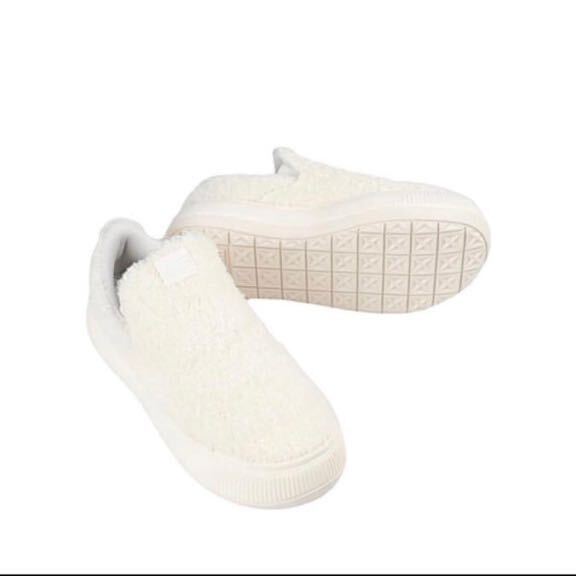 プーマ マユ スリッポン テディー モコモコ ボア Puma Women's Suede Mayu Slip-On Teddy 384887-02 レディース25㎝箱付きの画像1