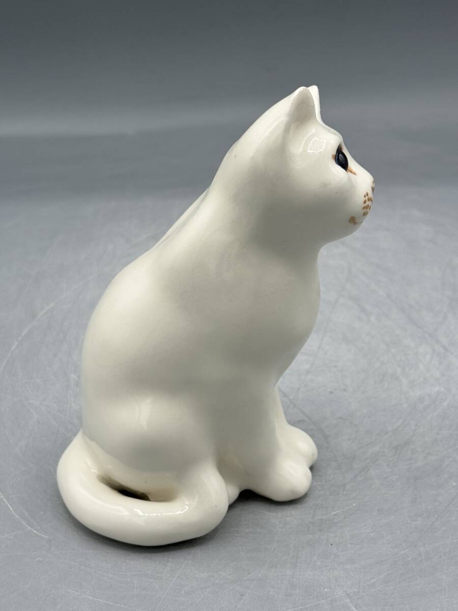 新品 目が合う ケンジントンキャット サイズ１ 白 猫 置物 青目 ネコ フィギュリン ウィンスタンリー_画像3