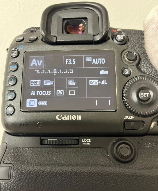 ★良品★キヤノン Canon EOS 5Ds + EF 28-135mm F3.5-5.6 IS USM ★基本動作確認済★の画像8