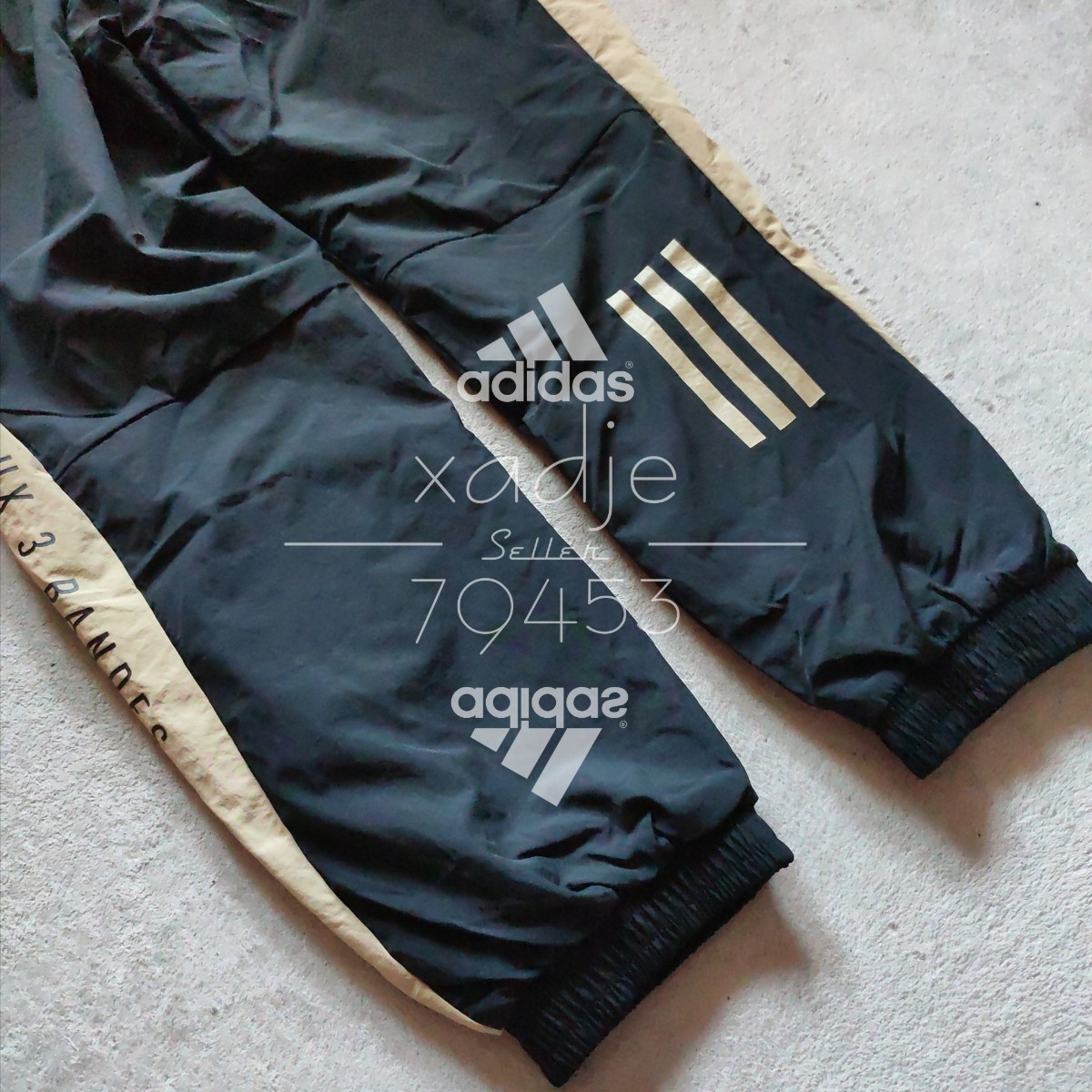 新品 正規品 adidas アディダス THREE STRIPES 上下セット セットアップ ナイロン ジャケット パンツ ジャージ 黒 ブラック ベージュ Lの画像9