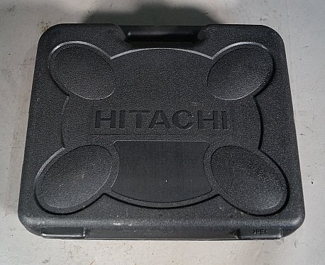 ◎ HITACHI ヒタチ 日立工機 充電式コードレスドライバ 充電器 100V バッテリー 2個付き ケース付き ※ジャンク品 FDS12DVCの画像1