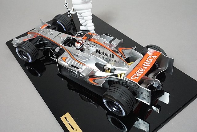 ミニチャンプス PMA 1/18 マクラーレン メルセデスベンツ MP4-21 K.ライコネン #3 ミシュランコレクション 限定480台 ※外箱欠品_画像3