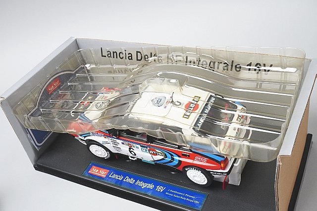 SunStar サンスター 1/18 LANCIA ランチア デルタ インテグラーレ 16V サファリラリー 優勝 1991 #6 MARTINI マルティニ 3118の画像8