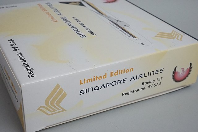 ★ phoenix フェニックス B787 SINGAPORE AIRlLINES シンガポール航空 9V-SAA ※ジャンク品_画像10