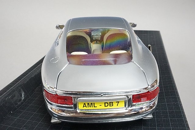 Guiloy ギロイ 1/18 Aston Martin アストンマーチン DB7 シルバー 67098_画像3