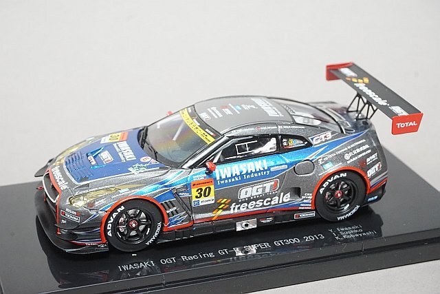 EBBRO エブロ 1/43 イワサキ OGT Racing GT-R スーパーGT GT300 2013 #30 44985の画像1