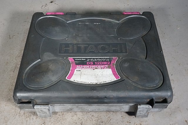 ◎ HITACHI ヒタチ DC12V 充電式ドリルドライバー 充電器 バッテリー２個 ケース付き ※動作確認済み DS12DM2の画像1