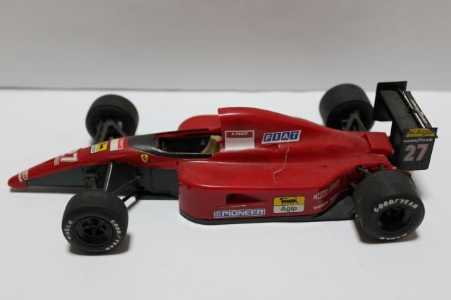 ▽ジャンク Ferrari フェラーリ 643 1991 #27 アラン・プロスト ミニカー 全長約18.5cm レッドの画像3