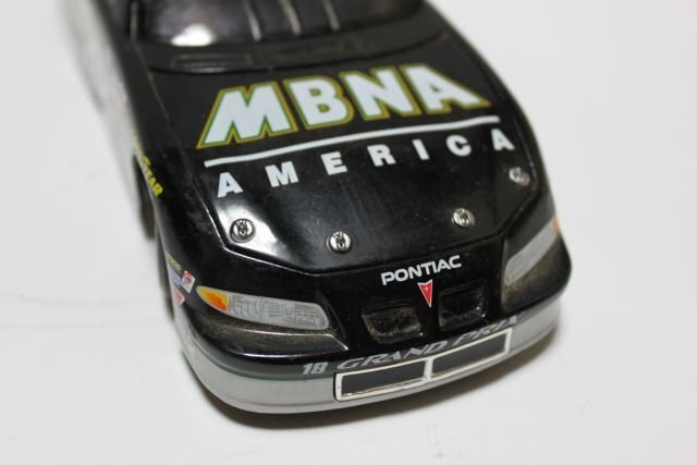 ▽ジャンク ACTION アクション 1/24 MBNA 2002 Pontiac Grand Prix レーシングカー #18 ブラック/グリーン ミニカーの画像4