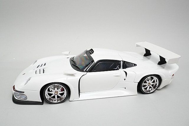UTモデル 1/18 Porsche ポルシェ 911 GT 1 1996 ホワイト ※難あり ジャンク品 180966600_画像1