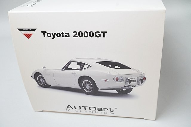 AUTOart オートアート 1/18 TOYOTA トヨタ 2000 GT クーペ アップグレード ホワイト 78747の画像7