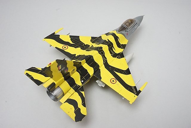 ★ WITTY WINGS ウイッティウイングス 1/72 ベルギー空軍 F-16 タイガーミート 1998 WTW-72-010-004の画像2