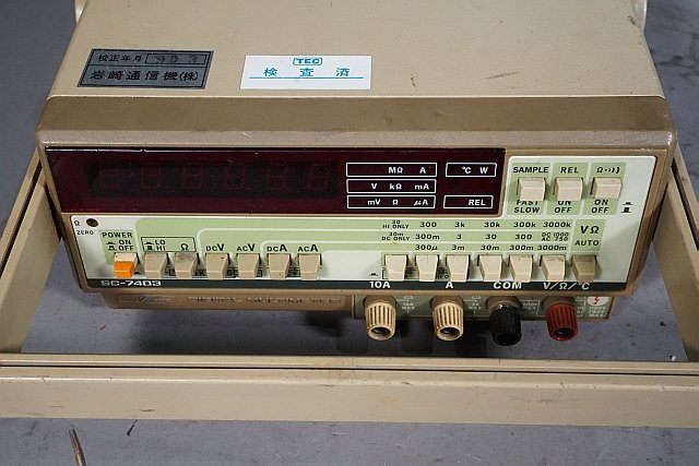 ◎ IWATSU イワツー デジタルマルチメーター DIGITAL MULTIMETER 本体のみ ※動作未チェック SC-7403_画像2