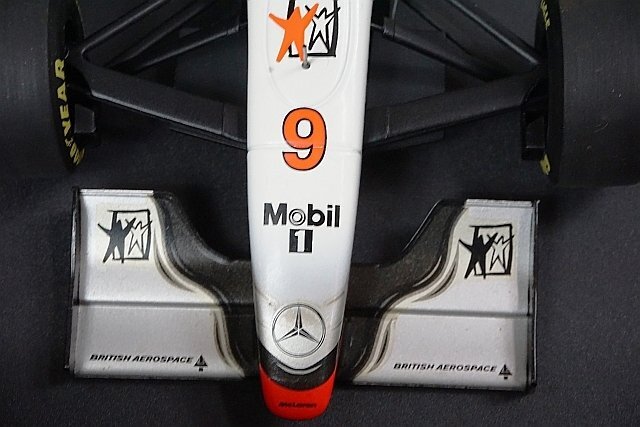 ミニチャンプス PMA 1/18 McLaren Mercedes マクラーレン メルセデス MP4/12 M.ハッキネン 1997 #9 530971809の画像4