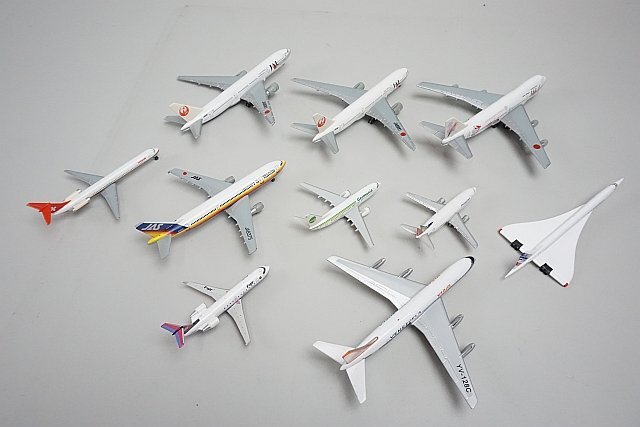 ★ ヘルパ B777 JAL JA8981 / ジェミニ 1/400 DC-8-21 ベネズエラ航空 YV-128C など11点セット ※ジャンク品_画像2