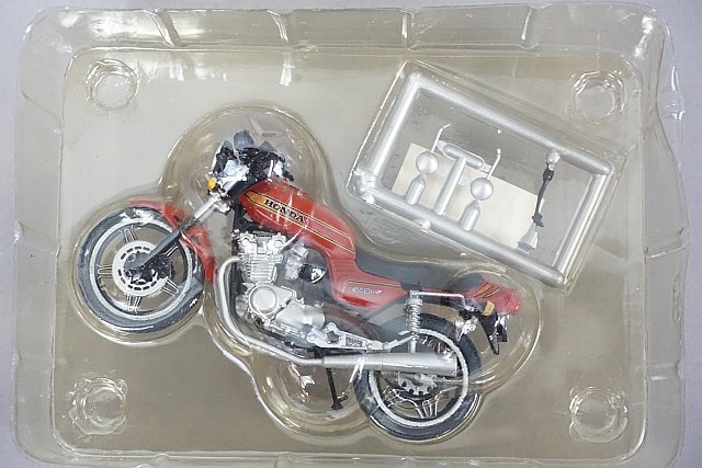 1/24 F-toys ロードバイクコレクション ヤマハ RZ250 / イクソ スズキ GSV-R #10 など4点セットの画像4