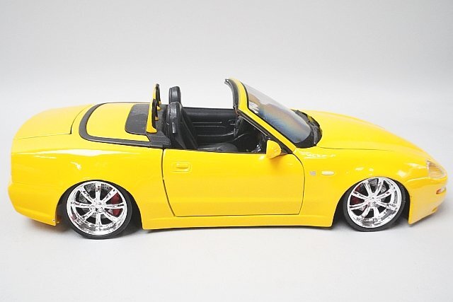 Maisto マイスト 1/18 Maserati マセラティ SPYDER スパイダー イエロー ※難有・ジャンク品・本体のみの画像3