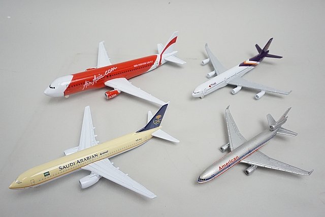 ★ Schabak シャバク 1/600 MD-11 AA アメリカン / A320 エアアジア / A340 THAI タイ航空 HS-TAF など4点セット ダイキャストの画像1