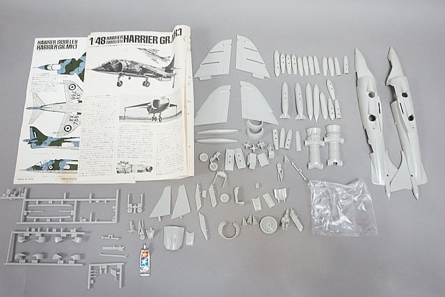 ★ タミヤ 他 1/48 イギリス海軍シーハリアーFRS.1/ゼネラル ダイナミックス F-16ファイター 等3点セット プラモデル