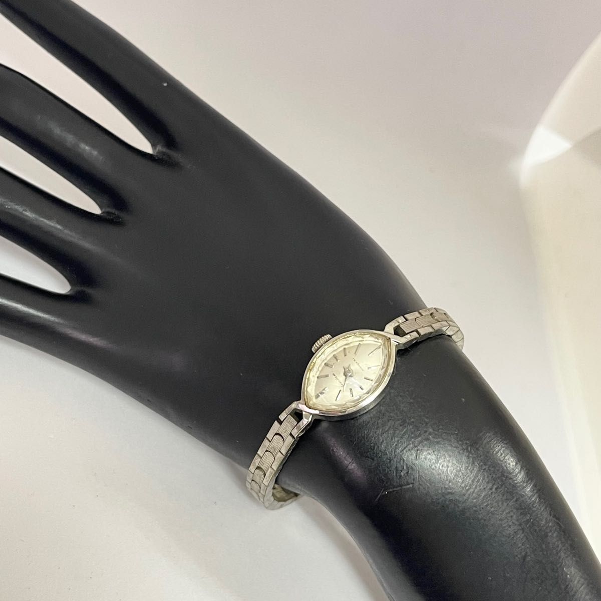 稼働 良品 SEIKO SOLAR DIASHOCK ブレスウォッチ セイコー 手 稼働 良品 SEIKO SOLAR DIASHOCK ブレスウォッチ セイコー 手