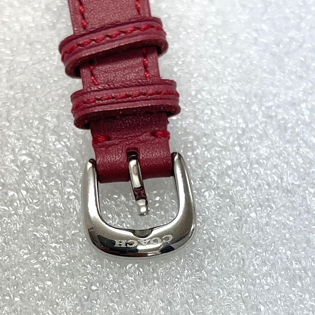 稼働 美品 COACH レディース腕時計 ラウンド シルバー メタル 稼働 美品 COACH レディース腕時計 ラウンド シルバー メタル