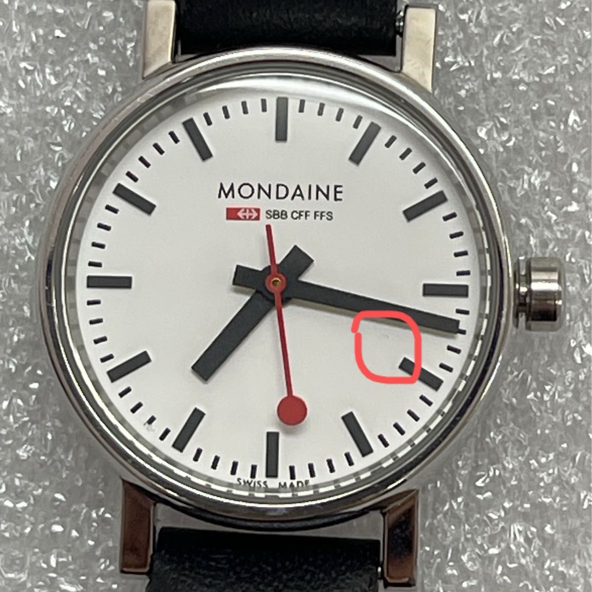 稼働　良品　MONDAINE レディース腕時計　エヴォ2ブラック　26 モンディーン　ホワイト文字盤　クォーツ