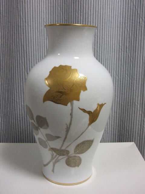 大倉陶園(金蝕バラ)36cm花瓶(花器) - 大倉陶園 大倉陶園(金蝕バラ)36cm花瓶(花器) - 大倉陶園