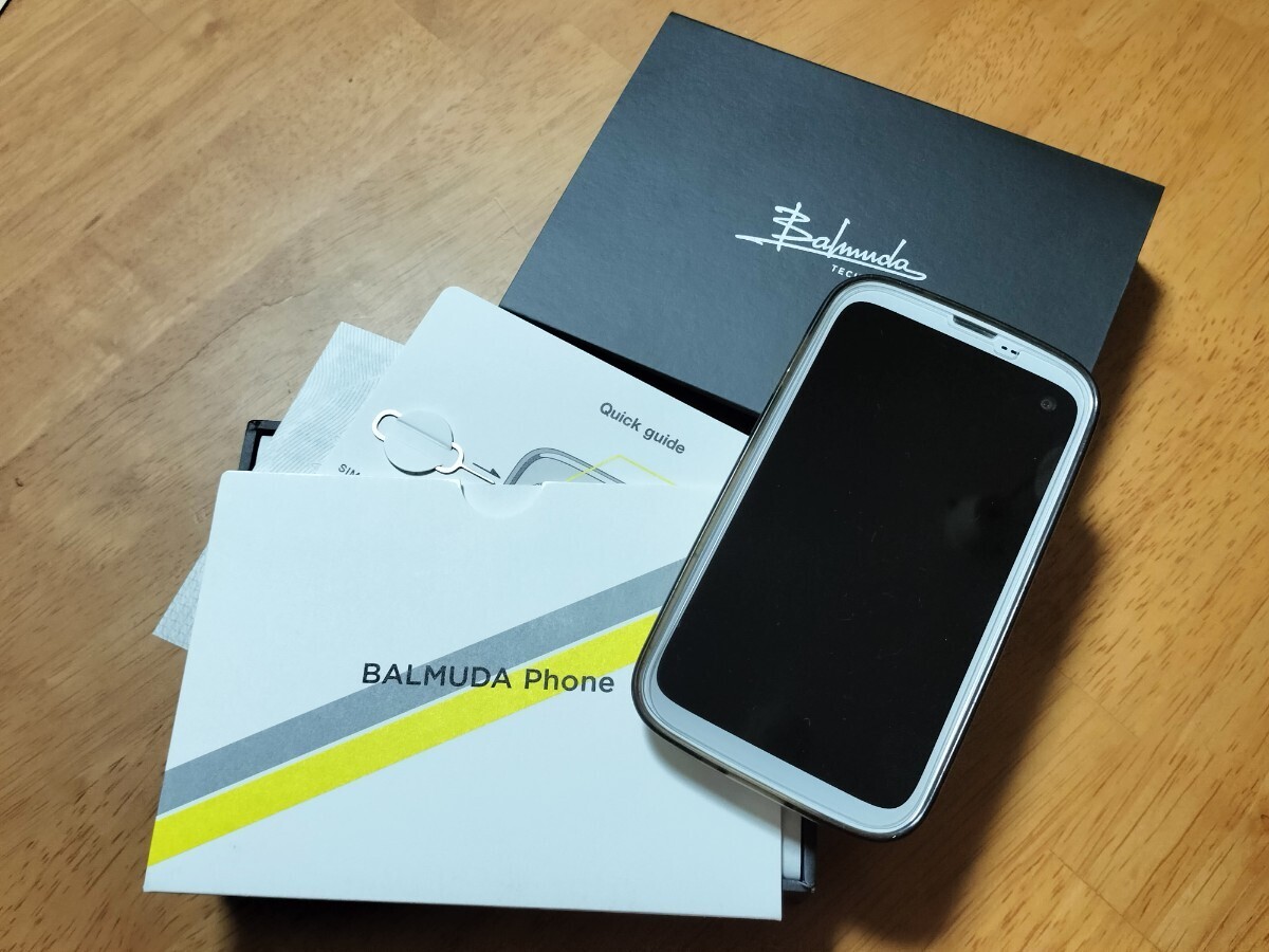 BALMUDA Phone ソフトバンク版 A101BM バルミューダフォン SoftBank SIMフリーの画像1