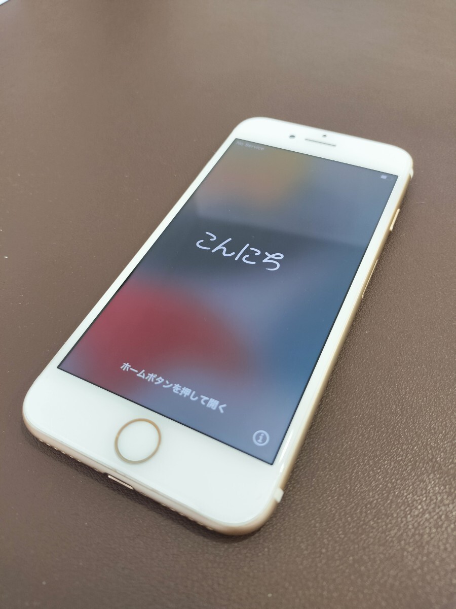 iPhone7 32GB ゴールド MNCG2J/A iOS15.8.2 SIMロックなし ワイモバイル版 A1779の画像2