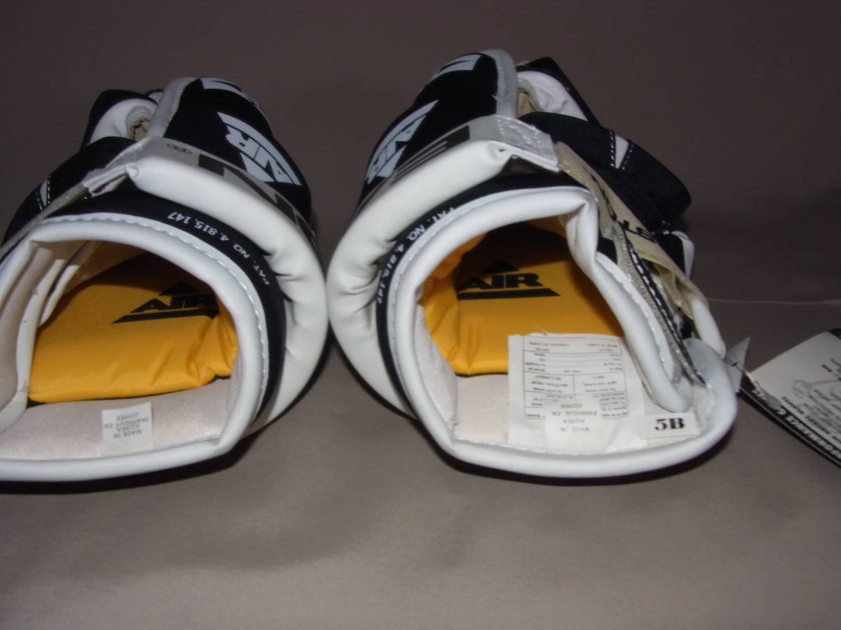 [ new goods ] EASTON Ice & Roller Hockey Gloves hockey glove East nGX1300