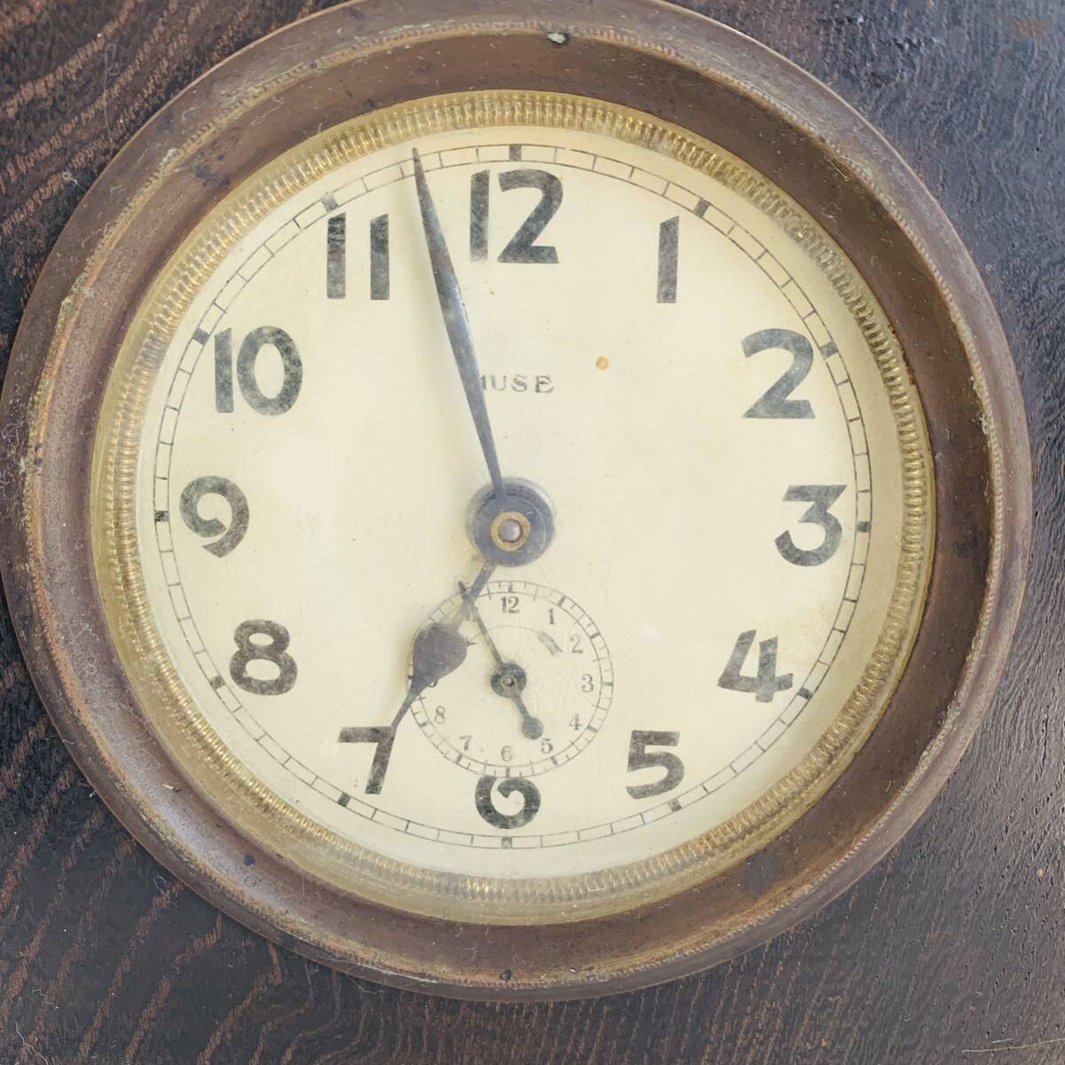 アンティーク 置時計 MUSE 古時計 昭和レトロ ビンテージ レア ゼンマイ式 木製 動作未確認 時計の画像6