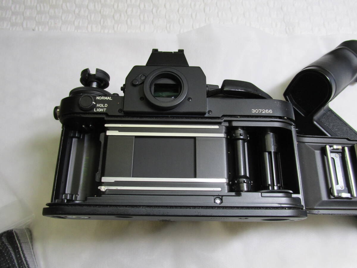 中古動作品 Canon キャノン New F-1＋ワインダー＋レンズNFD50㎜F1.4 ＋広角レンズNFD28㎜F2.8の画像6