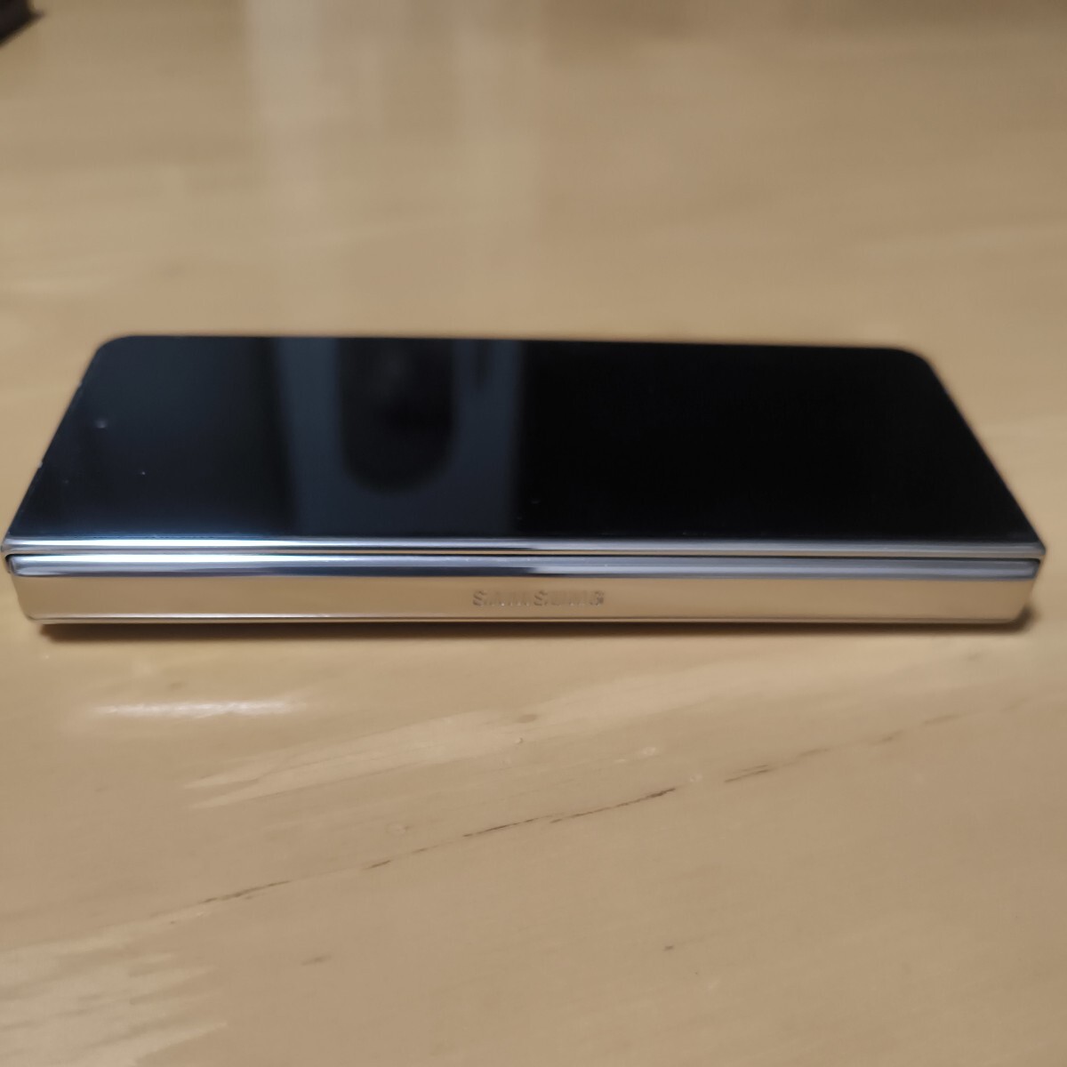 中古美品 画面新品 Galaxy Z Fold 4 256GB SIMフリー|Yahoo 中古美品 画面新品 Galaxy Z Fold 4 256GB SIMフリー|Yahoo