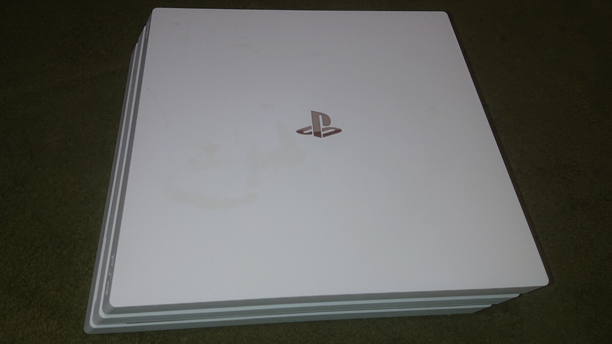 PS4 Pro 1TB 本体 中古品 SONY グレイシャーホワイト_画像1