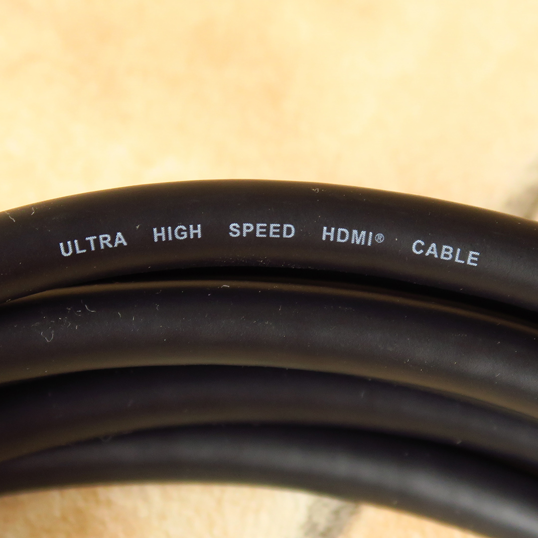 送料込!! HDMIケーブル Ultra High Speed (ウルトラハイスピード) HDMI 5m ほぼ未使用品 の画像4