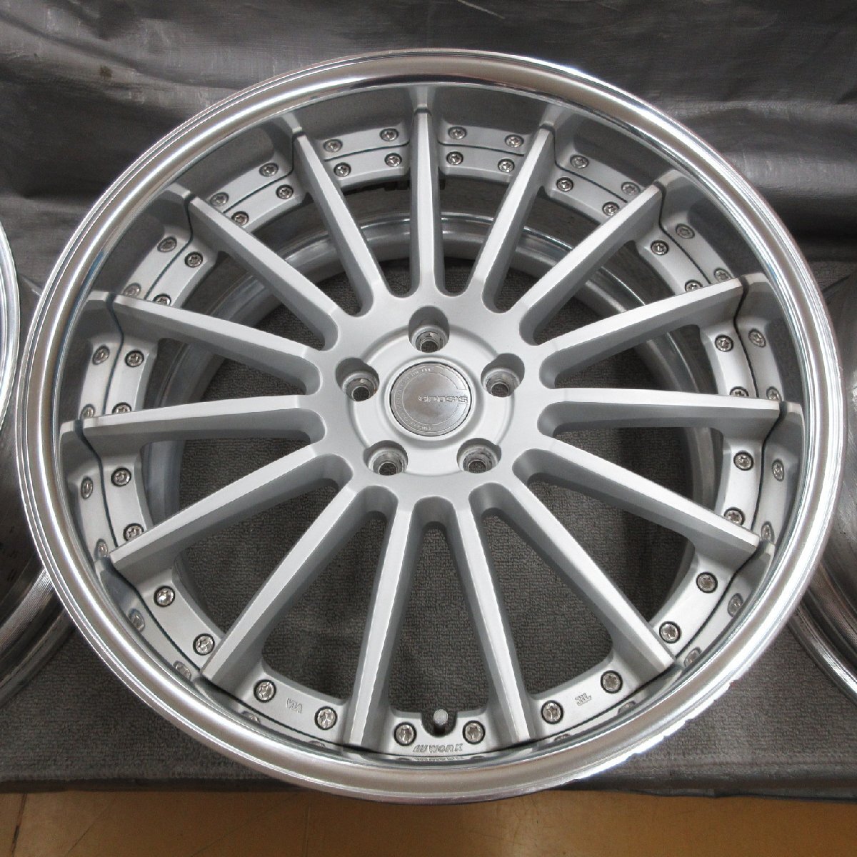 □送料無料 A2■ WORK GNOSIS GR201 ■ 20×9J+36/20×10J+33 ■ 5H PCD114.3 ■ φ73 ◇ ４本 ◇ マットシルバー/リム ポリッシュ 日本製_画像4