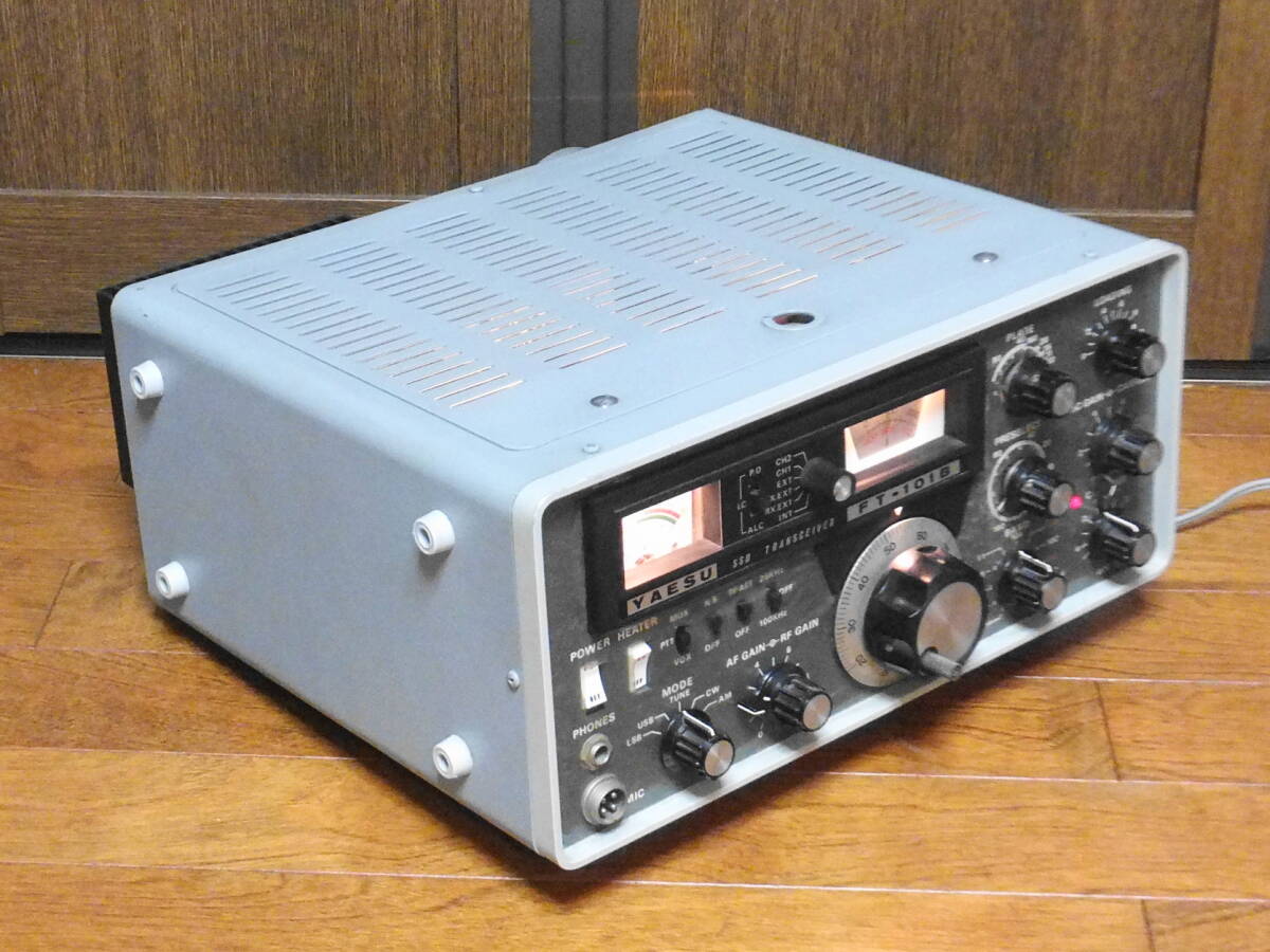 ＝ 八重洲 FT-101B　SSB・SW・AM オールモードトランシーバ　YAESU 取説/回路図 付属品付 ワンオーナー＝ _画像3