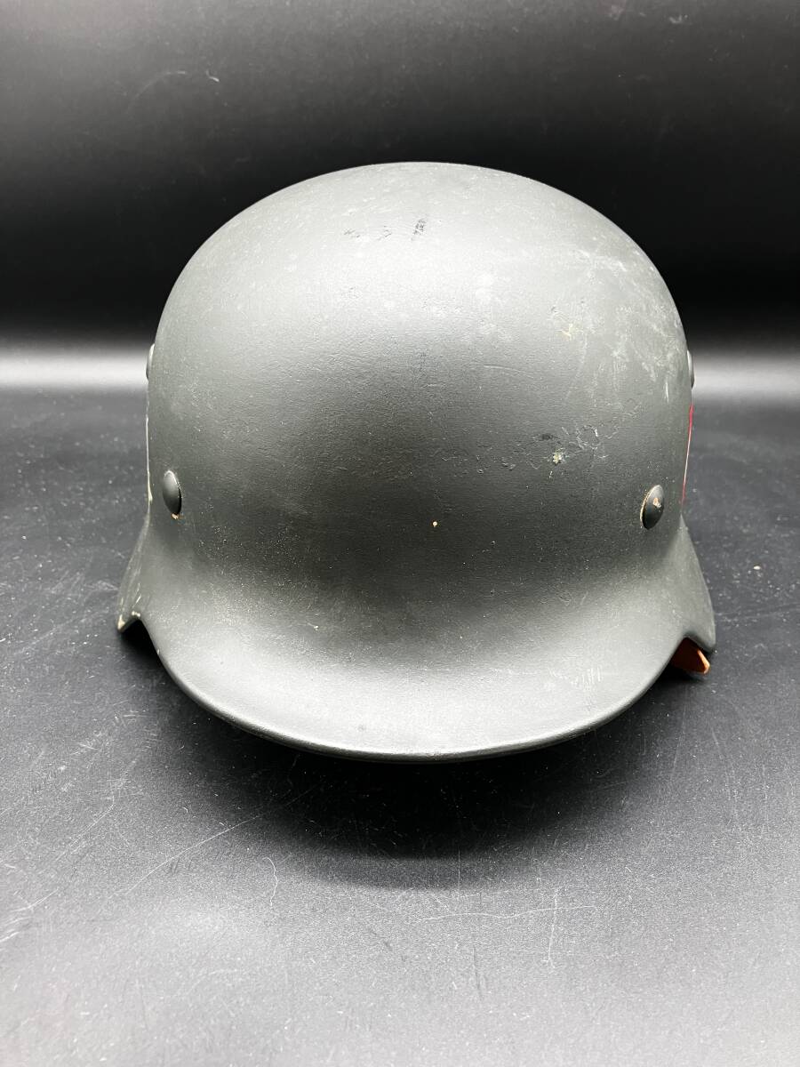 ドイツ軍 WW2 ヘルメット スチール製 両サイドデカール付 ライナー美品 305の画像3