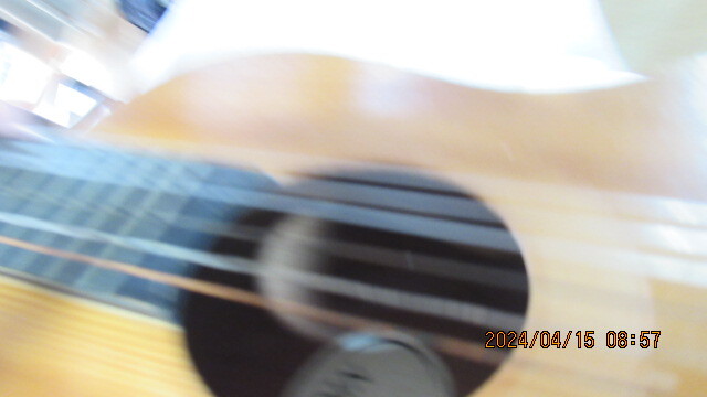 ミニギター　PULDIN　KM10　長さは83ｃｍ 重さは1200ｇ 練習用にどうぞ　ケース無し　中古_画像8
