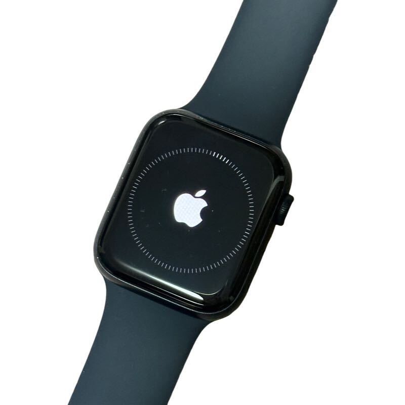 Apple Watch SE 第2世代 GPSモデル 44mm MNK03J/A ミッドナイトアルミ ミッドナイトスポーツバンド アップルの画像1