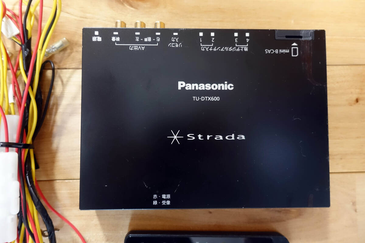 【中古】Panasonic TU-DTX600 車載デジタルチューナーの画像2