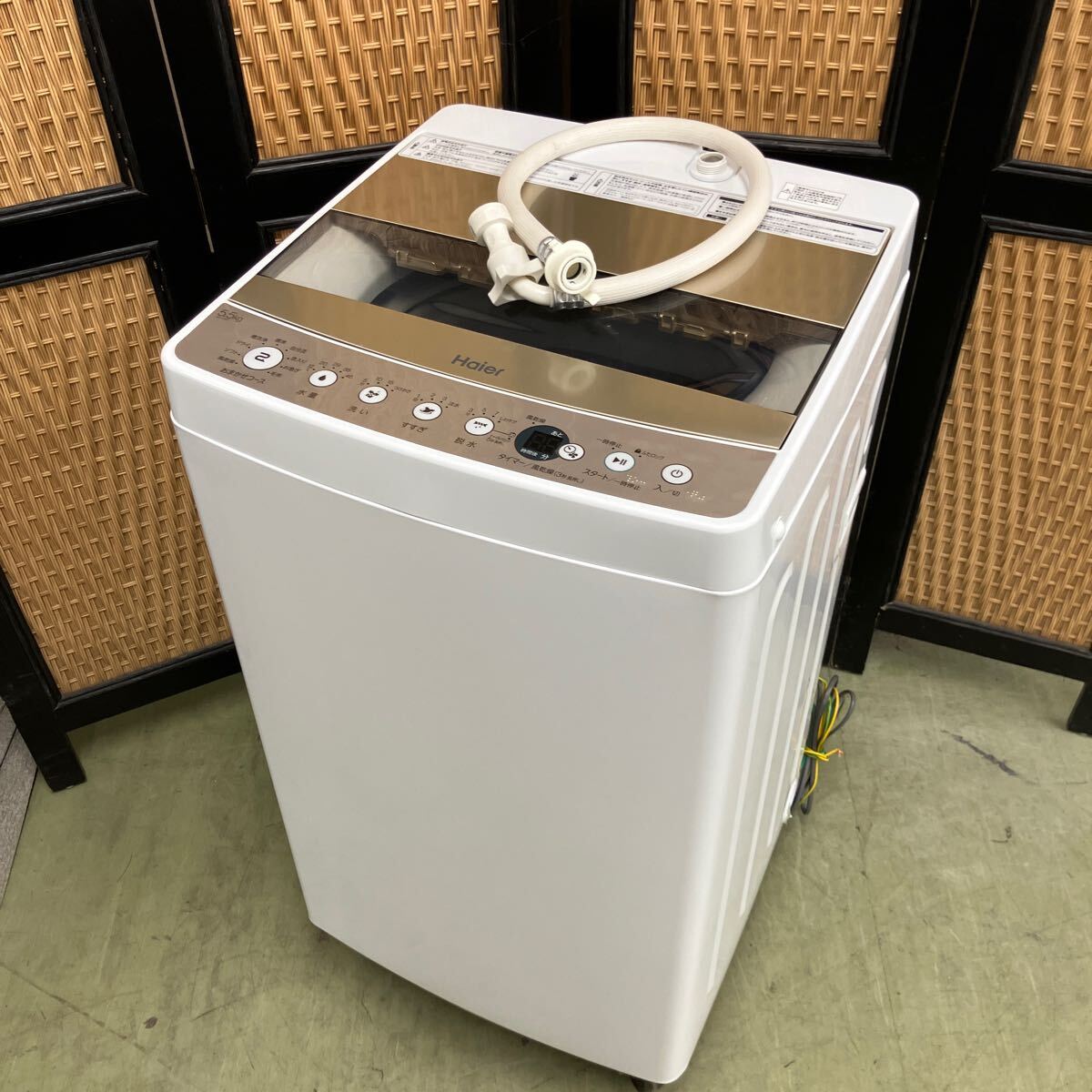 $【売り切り】2022年製！ほぼ未使用！そこそこ美品！Haier ハイアール 全自動洗濯機 JW-C55D 5.5kg 動作確認済み 生活家電の画像1